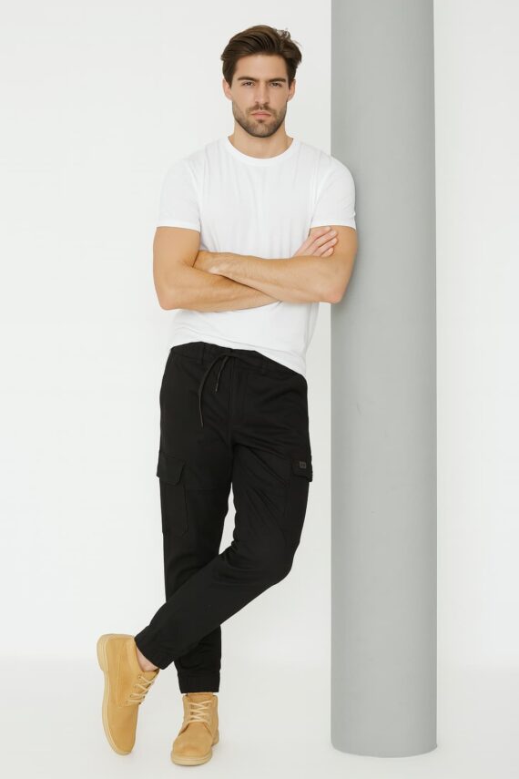 BLACK CARGO PANT FOR MEN