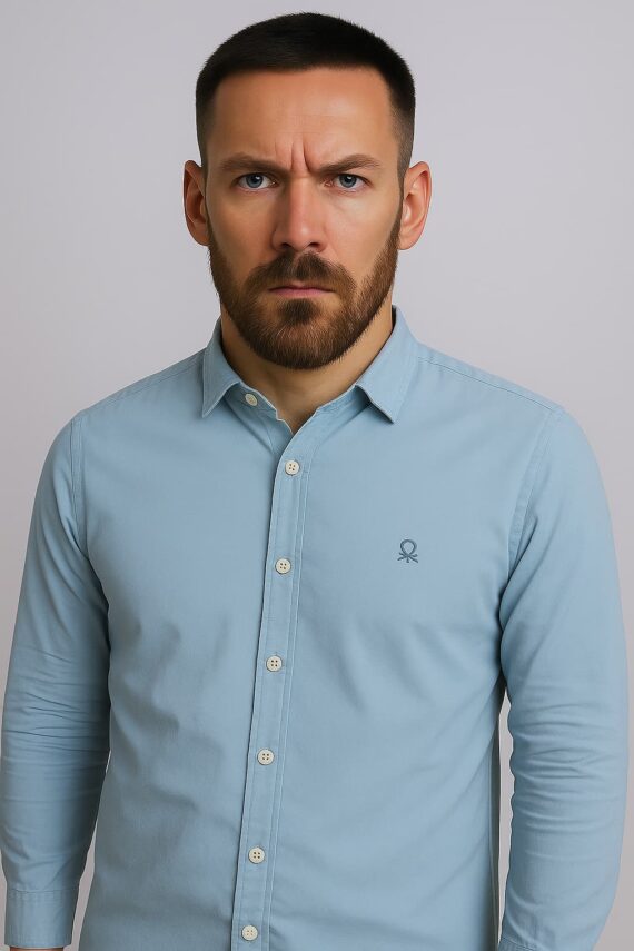 Men Slim Fit Solid Casual Shirt